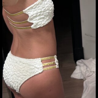 Pussygalore: , , 