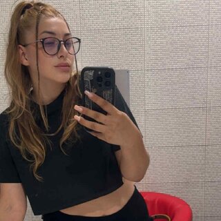 Riona: , , 